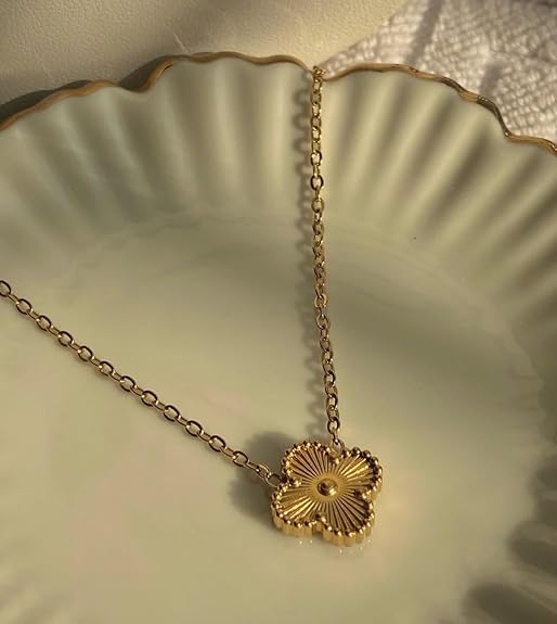 Inventive arts Anti-Tarnished Pendant set with Chain | Fashion Jewellery Sets Classic Necklace | Gifts for Sister, Valentine Gift of Wife & Girlfriend, Jewelry for Women & Girls